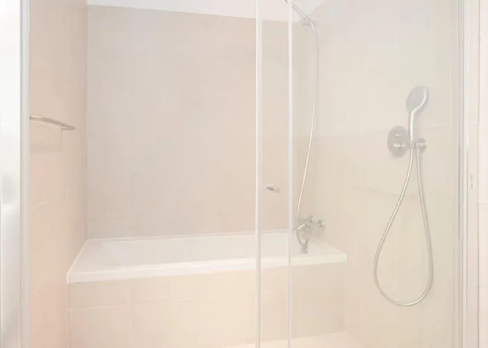 Liiiving In Porto-modern & Glam Rooftop *