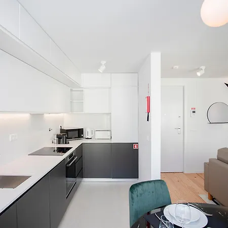 Apartament Liiiving In Porto-modern & Glam Rooftop *