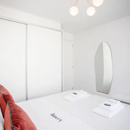 Liiiving In Porto-modern & Glam Rooftop *