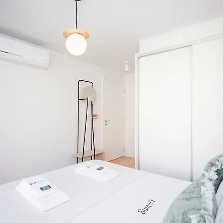 Liiiving In Porto-modern & Glam Rooftop *