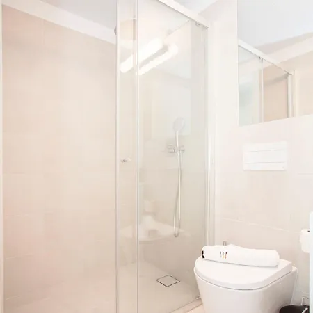 Apartament Liiiving In Porto-modern & Glam Rooftop