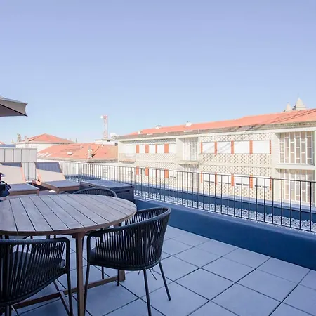 Liiiving In Porto-modern & Glam Rooftop *