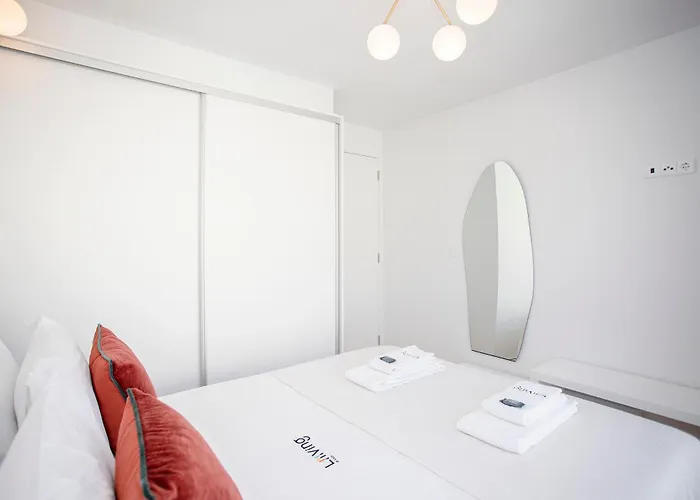 Liiiving In Porto-modern & Glam Rooftop *