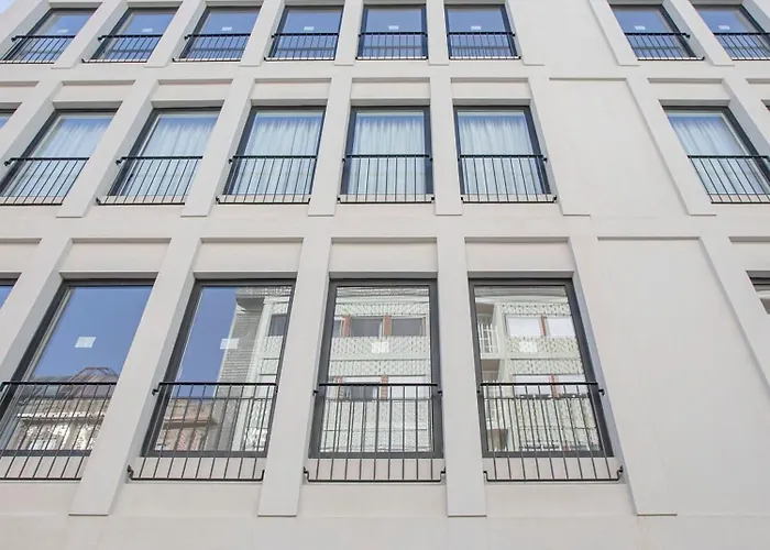 Liiiving In Porto-modern & Glam Rooftop *