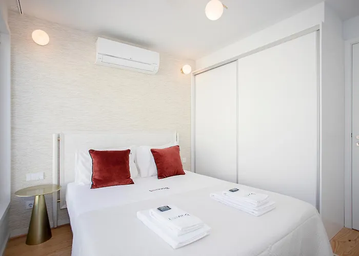 Liiiving In Porto-modern & Glam Rooftop * Πόρτο