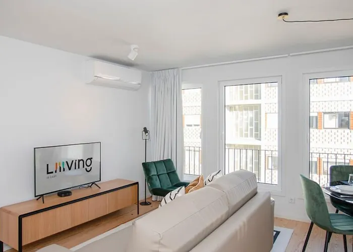 Liiiving In Porto-modern & Glam Rooftop * Πόρτο