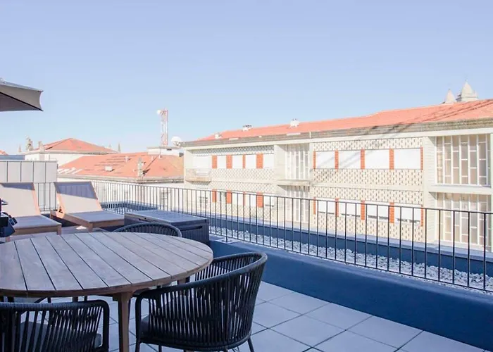 Liiiving In Porto-modern & Glam Rooftop *